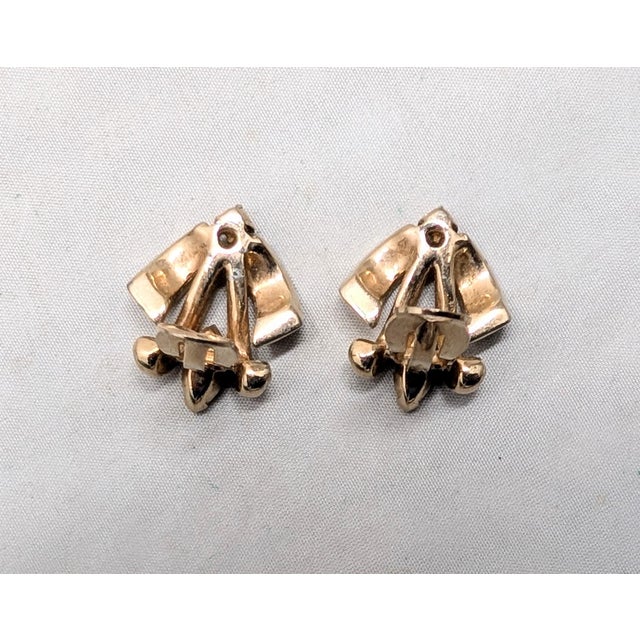 Vintage 1950s Signed Pennino Goldtone & Clear Rhinestone Clip Earrings-2 Pieces For Sale In Philadelphia - Image 6 of 7