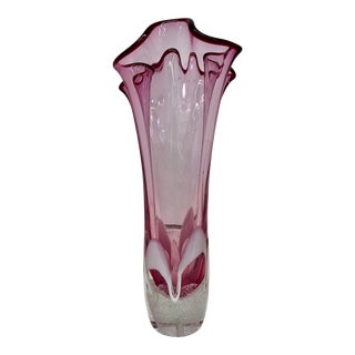 Mid 20th Century Hand-Blown Pink Art Handkerchief Glass Vase by Adam Jablonski - Signed For Sale