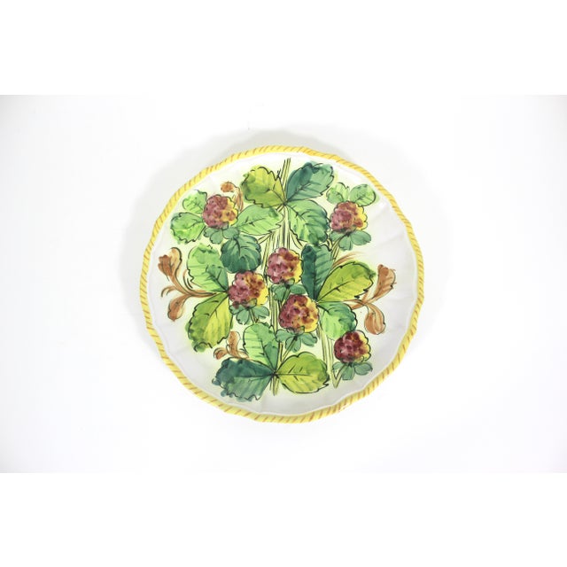 Vintage 11” Italian Renaissance Revival Hand Painted Strawberry Fruit Plate Made in Italy Faïence Ceramic For Sale - Image 4 of 9