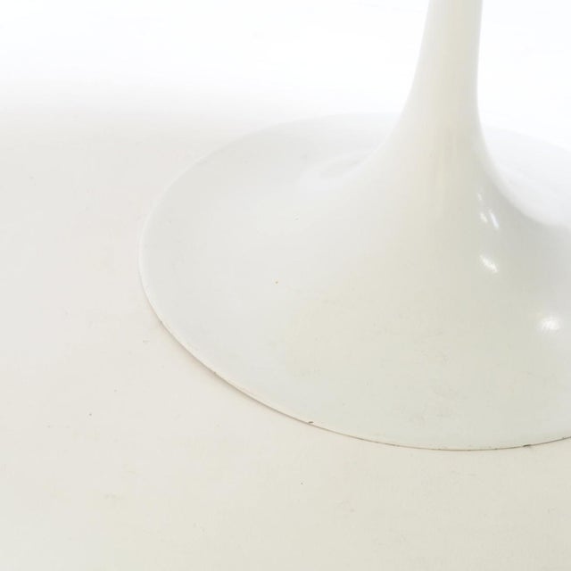 DF2000 Series Pedestal Dining Table by Raymond Loewy for Doubinski Frères, 1960s For Sale - Image 10 of 13