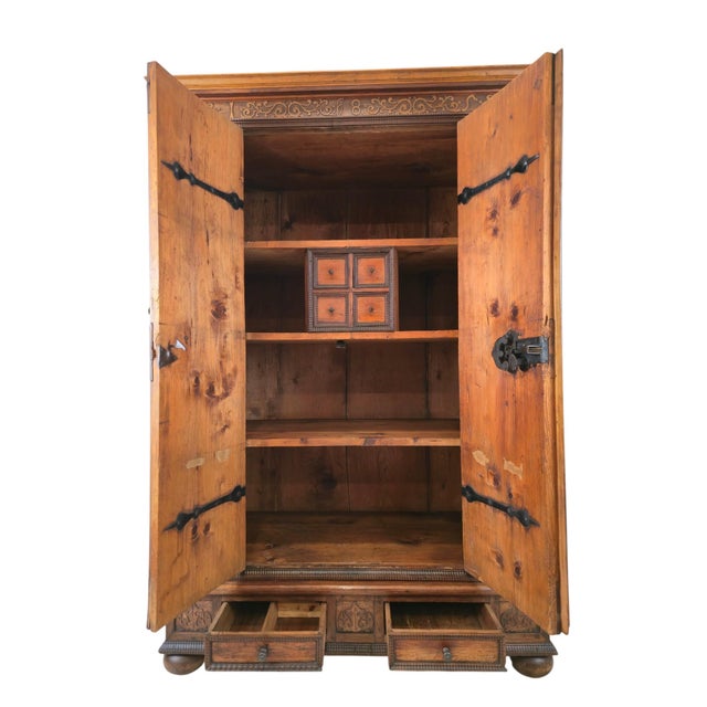 Renaissance Wardrobe in Walnut and Softwood, 1685 For Sale - Image 6 of 14