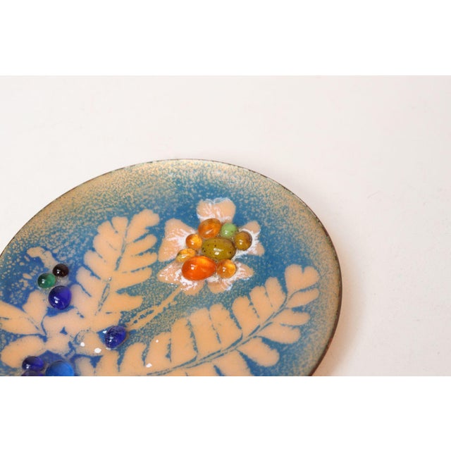 Small Mid-Century American Modern Blue and Peach Botanical Enamel on Copper Dish For Sale - Image 10 of 11