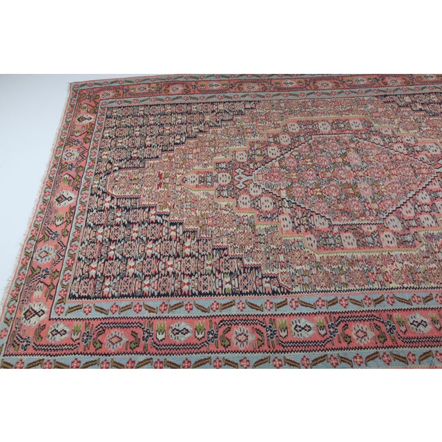 Navy Blue Vintage Handwoven Sene Kilim With Diamond Medallion & Floral Motifs – 5' 2'' X 7' 1'' For Sale - Image 8 of 13