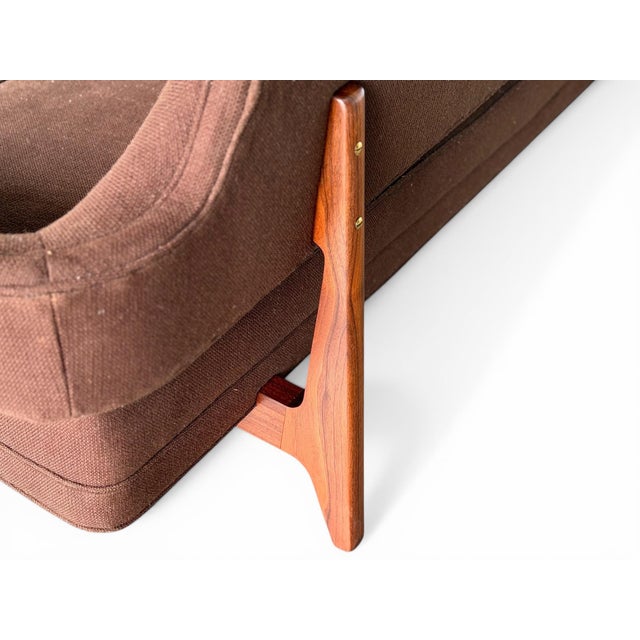 Dunbar Furniture 1950s Edward Wormley Sofa - Dunbar Model 486 - Walnut Bracket Back Mid Century Modern For Sale - Image 4 of 12