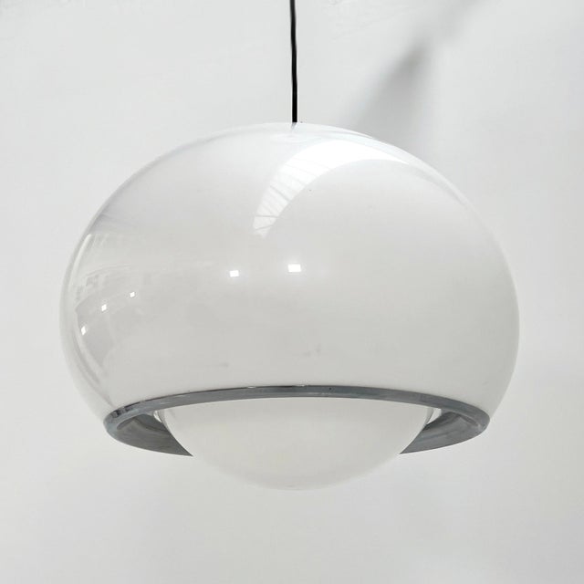 White Bud Pendant Lamp by Studio 6G for Guzzini, 1970s, in Good conditions. Designed 1970 to 1979 I have official proof of...