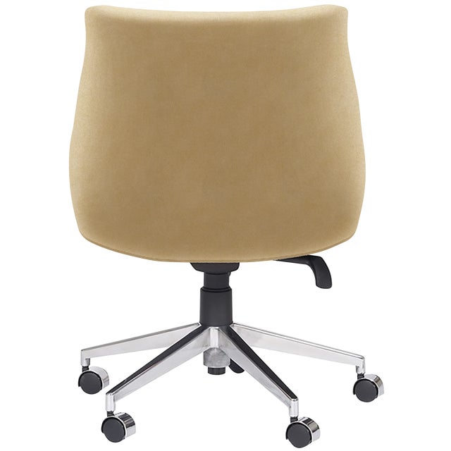 Please note this is a non-refundable, made to order chair with a 8-10 week lead time. Featuring a fully uphosltered tight...