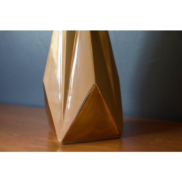 1950s Pair of Vintage Geometric Sculptural Ceramic Accent Table Lamps With Shades For Sale - Image 5 of 14