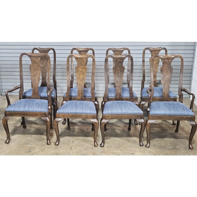 Queen Anne Late 20th Century Set of 8 Baker Furniture Solid Oak Queen Anne Style Dining Room Chairs For Sale - Image 3 of 14