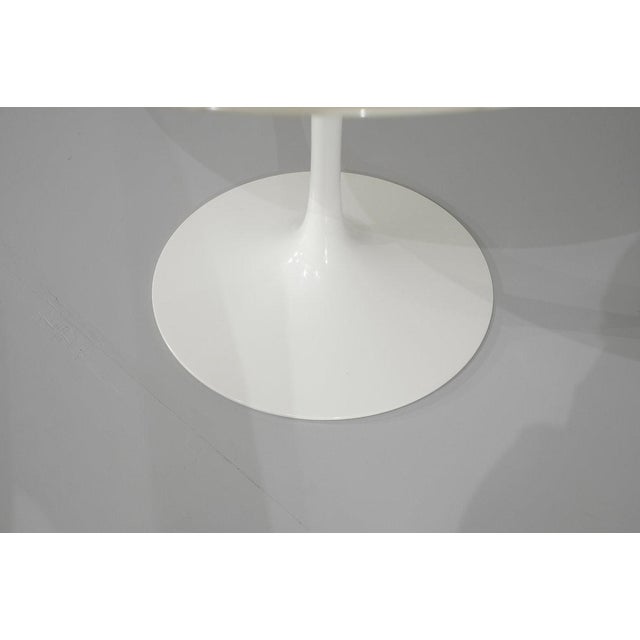Tulip Dining Table in Marble by Eero Saarinen for Knoll International For Sale - Image 13 of 16