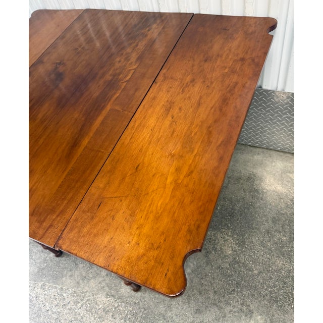 Early 19th Century Solid Cherry Dropleaf Federal Style Table For Sale - Image 4 of 12