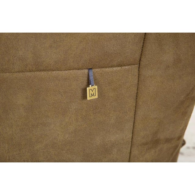 Free Motion Epos Leather Two-Seater Olive Green Mustard Electric Function Sofa from Koinor For Sale - Image 17 of 18