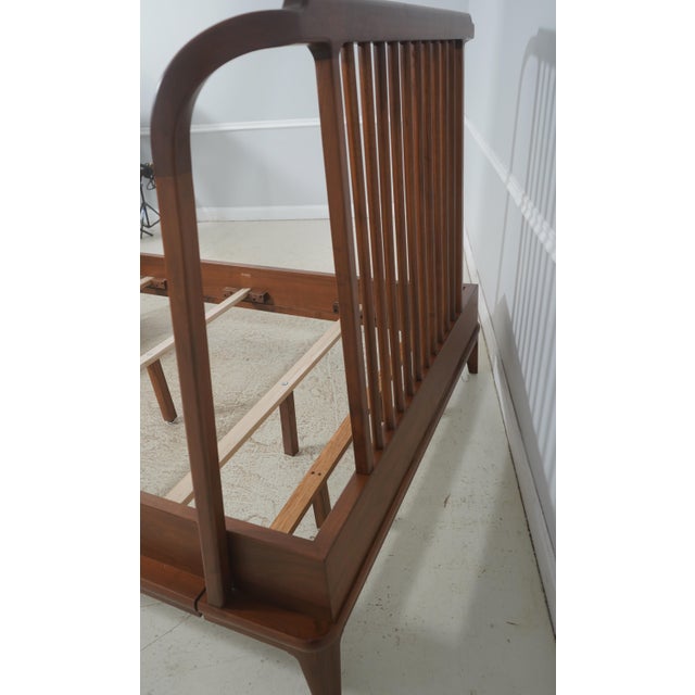 Stickley Walnut Grove Queen Size Spindle Bed For Sale - Image 14 of 15