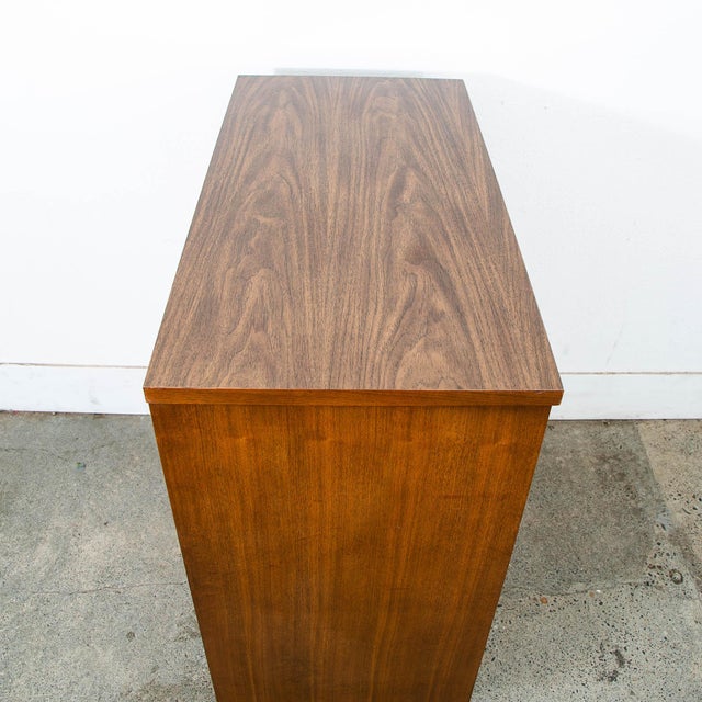 1960s Mid Century Modern Dresser Highboy Dresser Chest Drawers 4 Drawers Walnut MCM For Sale - Image 4 of 12