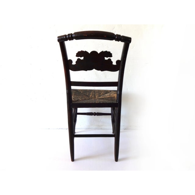 American Early 19th Century Early Hitchcock Cornucopia Rush-Seat Chair For Sale - Image 3 of 12