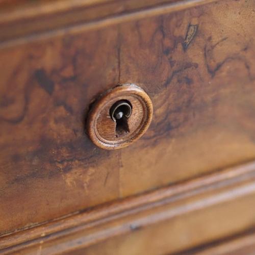 Antique Gründerzeit Mirrored Chest of Drawers with White Marble, 1880s For Sale - Image 16 of 18