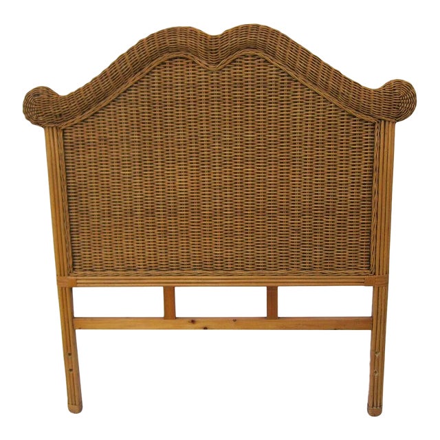 1980s Vintage Asian Style Bamboo Rattan Twin Headboard Honey Color For Sale