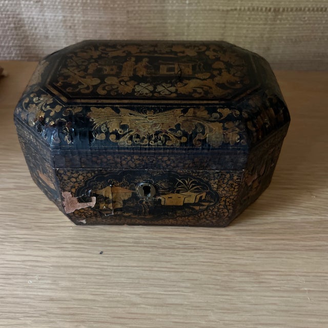 Antique Chinese Black Lacquered Tea Caddy