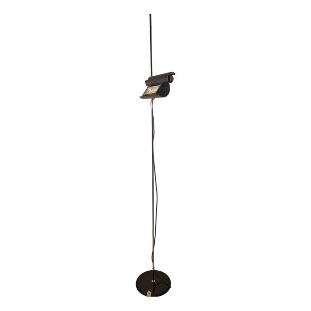 DM 333 Floor Lamp with Metal Base by Vico Magistretti for Oluce For Sale