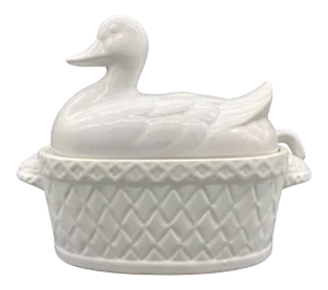 20th Century Farmhouse White Duck Soup Tureen With Ladle