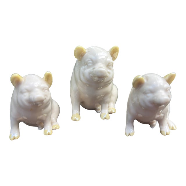 Adorable Trio of Vintage Belleek Porcelain Pigs Made in Ireland For Sale