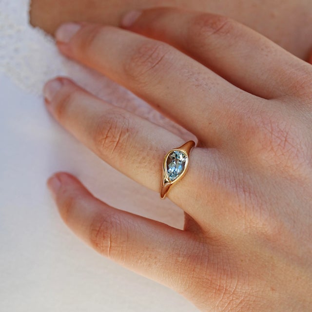 Not Yet Made - Made To Order Kai Gloria 1.50ctw Pear Natural Aquamarine Ring Size 6 in 14k Yellow Gold For Sale - Image 5 of 7