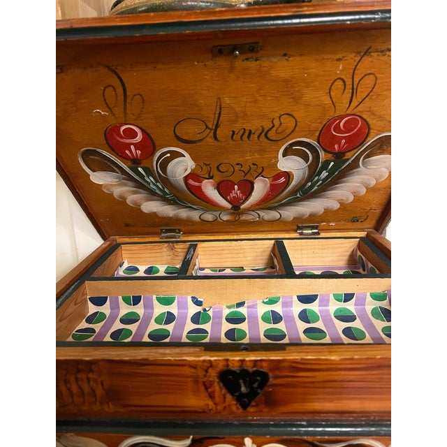 1960s Vintage Swedish Sewing Table Syskrin Scandinavian Folk Art Kurbits Nightstand For Sale - Image 5 of 5