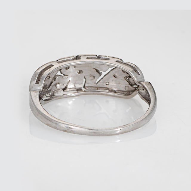 1930s C1930s Vintage Art Deco Diamond Band Sz 8.5 14k White Gold Ring Fine Jewelry For Sale - Image 5 of 7
