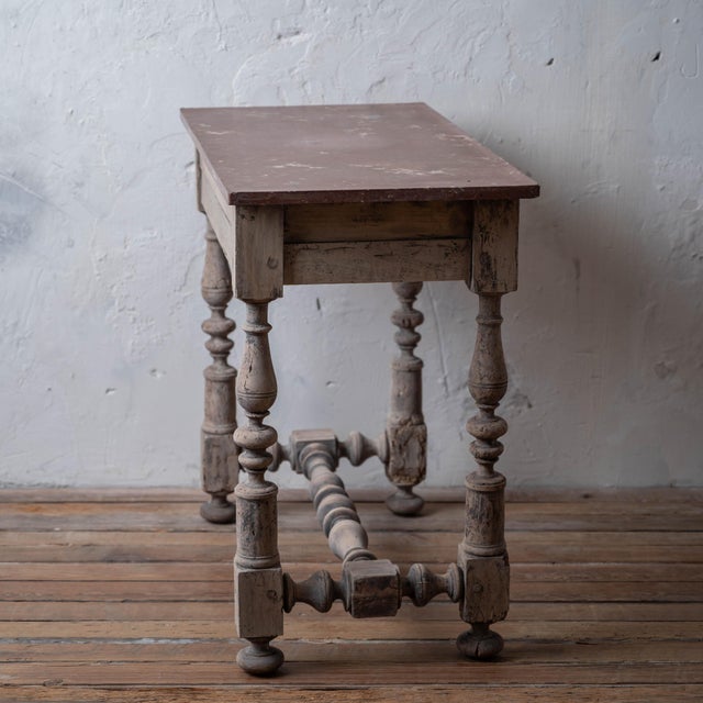 Early 18th Century Continental Baroque Bleached Chestnut Work Table, c.1720 For Sale - Image 5 of 15