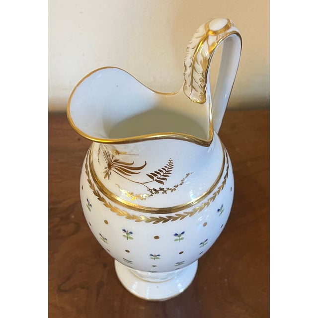 Antique Early 19th Century Levasseur Old Paris Porcelain Tall Pitcher Jug in the Sprig, Barbeaux or Cornflower Pattern Circa 1810 For Sale - Image 10 of 18