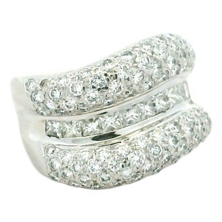 Italian 18k White Gold Diamond Crossover Ring, 3.74 Carats, Size 5.75 For Sale