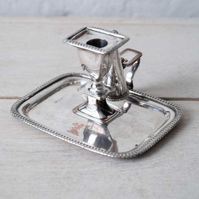 Pair of Old Sheffield Plate Chambersticks, c.1820 For Sale - Image 4 of 16