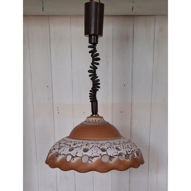 Infinitely height-adjustable from approx. 55cm to approx. 110cm Up to 250V (Europe/UK Standard).The wiring of this item...