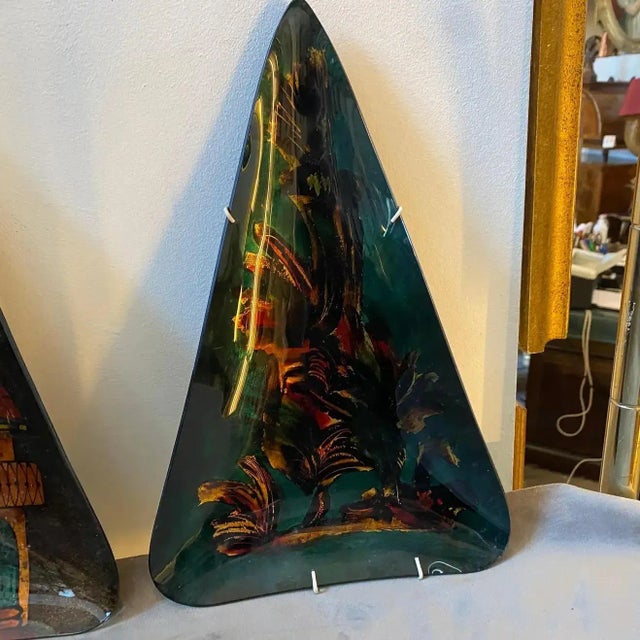 Glass 1950s, Set of Two Mid-Century Modern Paintings on Mural Triangular Glass Plates For Sale - Image 7 of 13