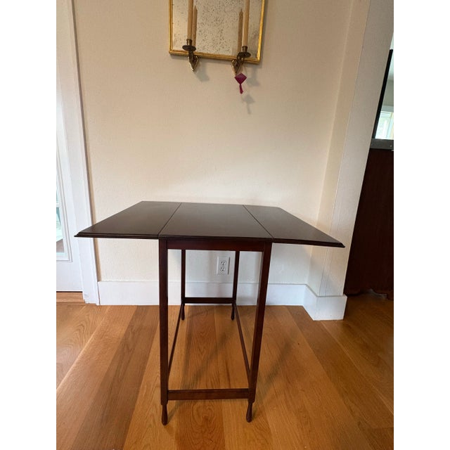 1900 - 1909 1900s English Rectangular Antique Mahogany Drop Leaf Side Table For Sale - Image 5 of 10