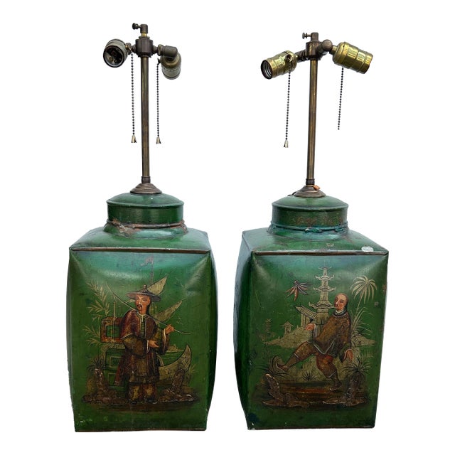 Antique Traditional English Tole Chinoiserie Table Lamps - a Pair For Sale