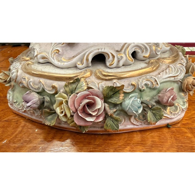 Mid-20th Century Italian Capodimonte-Style Porcelain Floral Harp Table Lamps – Pair For Sale - Image 12 of 14