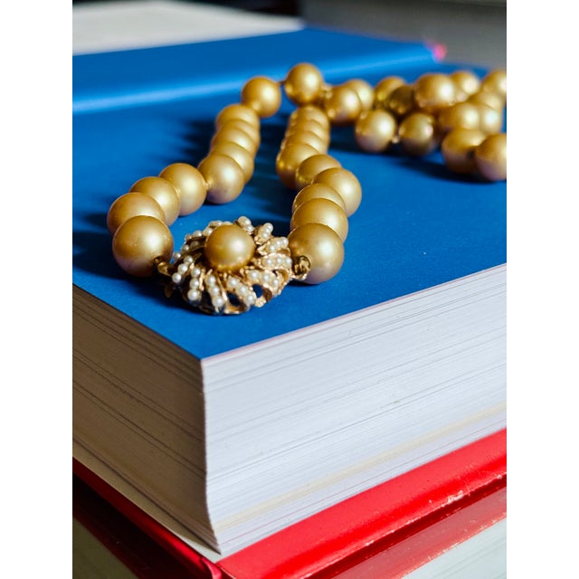 Vintage Peach Champagne Pearl Necklace With Sunburst Jeweled Clasp For Sale - Image 9 of 14