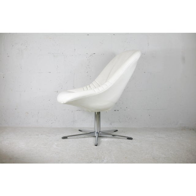 Space Age Armchair in Steel and Faux Leather, France, 1970s For Sale - Image 9 of 14