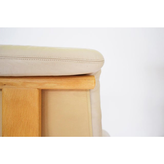 Pair of Vintage Manta Lounge Chairs Attributed to Ingmar Relling in Beige Leather For Sale - Image 9 of 11
