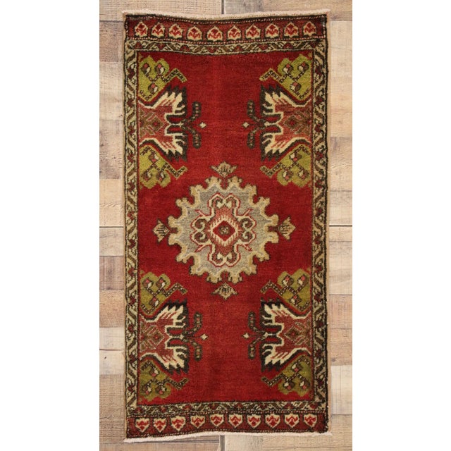 Red Vintage Turkish Yastik Rug - 01'08 X 03'02 For Sale - Image 8 of 8