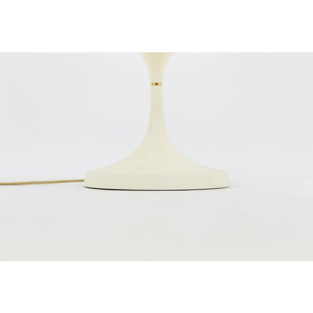 Table Lamp in White Resin and Gilt Brass, 1970s For Sale - Image 4 of 6