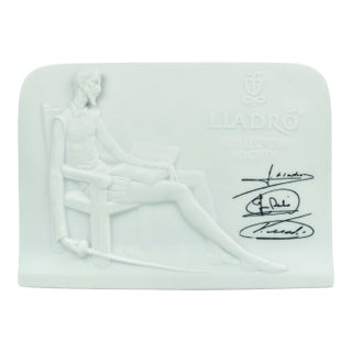 Handmade Lladró Collectors Society Porcelain Plaque Featuring Don Quixote Bas With Founder Signatures For Sale