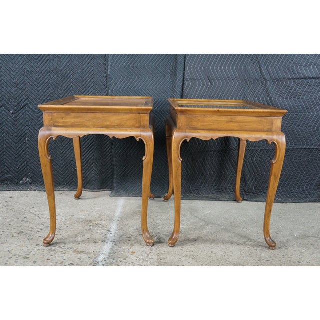 1970s Rare Pair Baker Furniture Queen Anne Walnut Burl Vitrine Display Accent Tables For Sale - Image 17 of 18
