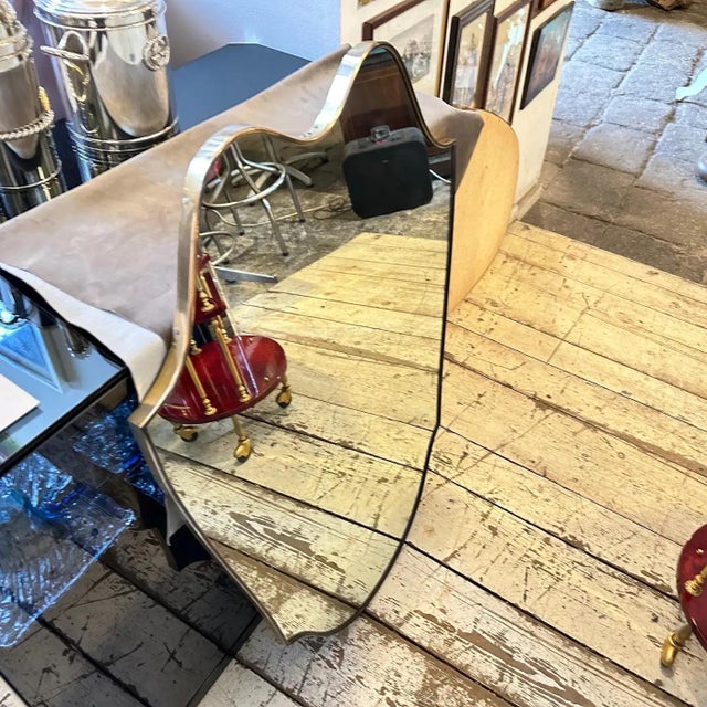 1950s Gio Ponti Style Mid-Century Modern Solid Brass Italian Big Wall Mirror For Sale - Image 6 of 12