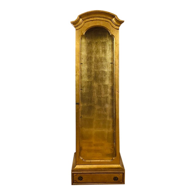 Vintage Hollywood Regency Gold Leaf Wood & Glass Display Case / Cabinet For Sale