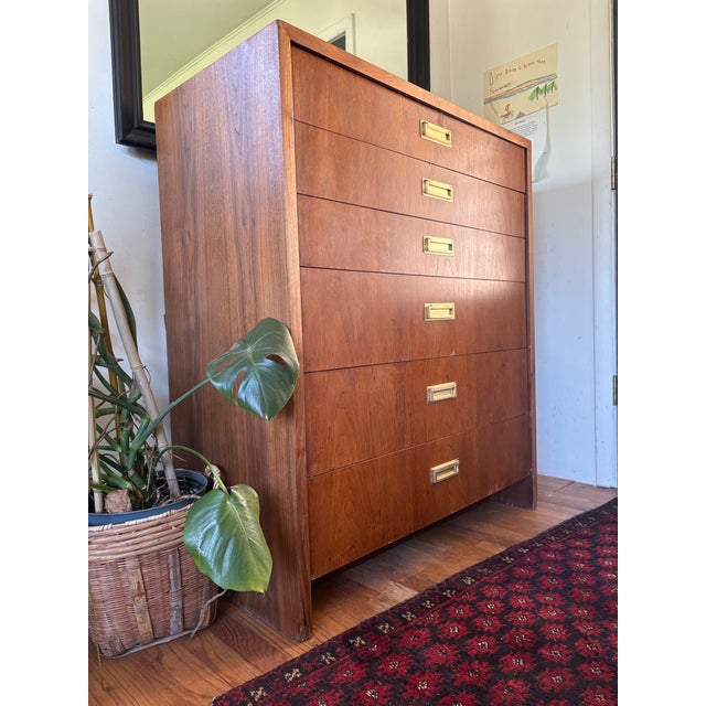 Wood Vintage Walnut Veneer MCM 6 Drawer Chest For Sale - Image 7 of 12
