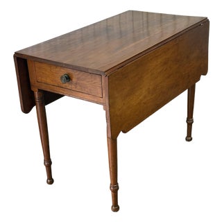 Early 19th Century Solid Cherry Dropleaf Federal Style Table For Sale