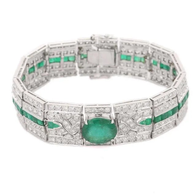 This is part of Chairish’s Fine Jewelry assortment. This Emerald Diamond Tennis Bracelet in 18K gold showcases 25...