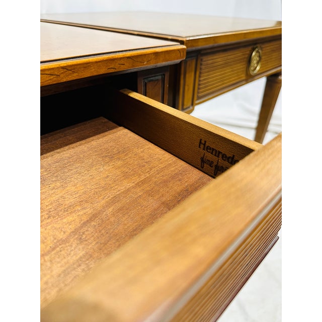 Mid 20th Century Pair Mid Century Fluted Leg Side Tables by Henredon For Sale In Raleigh - Image 6 of 6