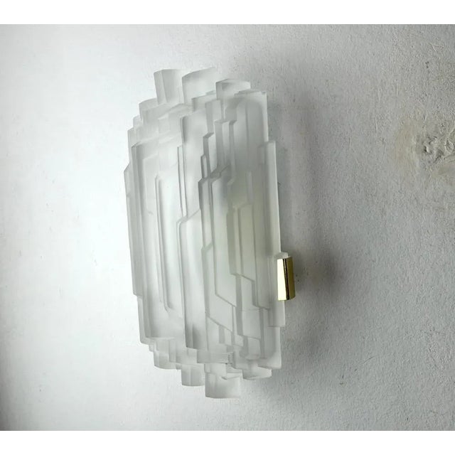 Hollywood Regency Austrian Wall Lamp in Frosted Glass by J.T Kalmar, 1970 For Sale - Image 3 of 8